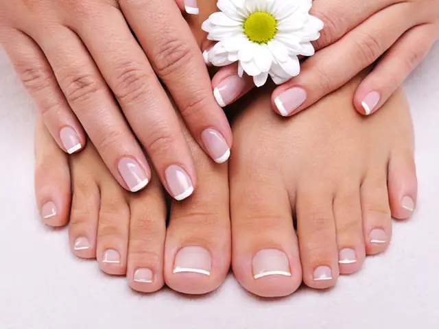 Gülyalı Pedikürcü